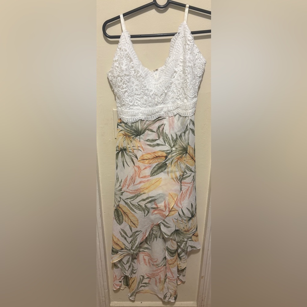 Beautiful dress short from the front and long in the back